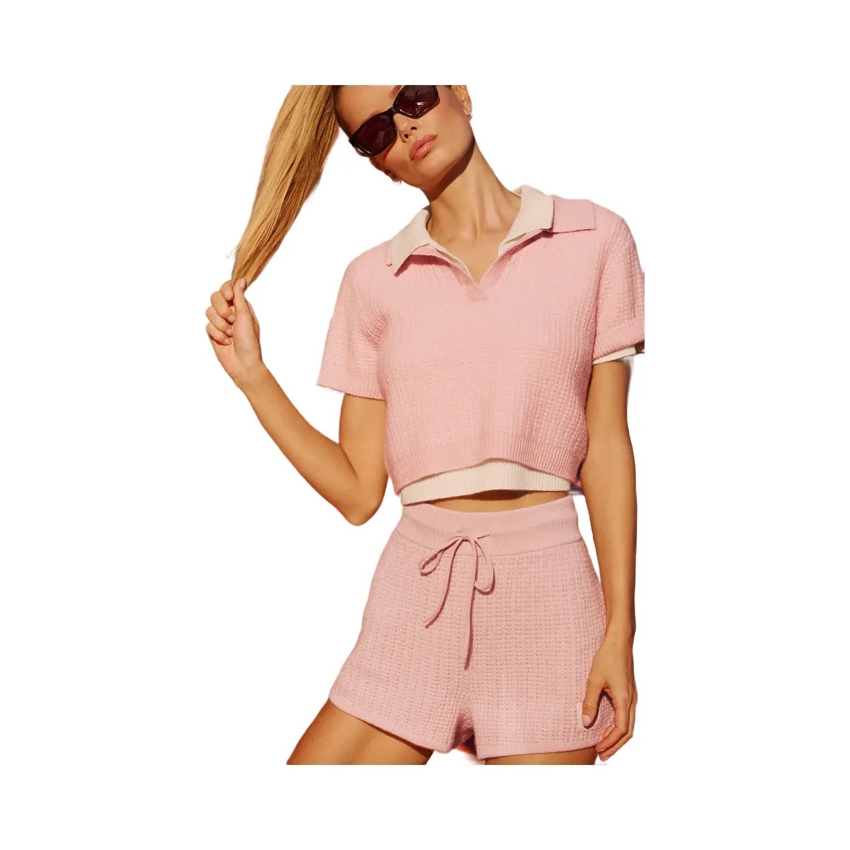 Alo Women's Cashmere High-Waist Plush Waffle Short - Pink Quartz - HypeFly India View 6