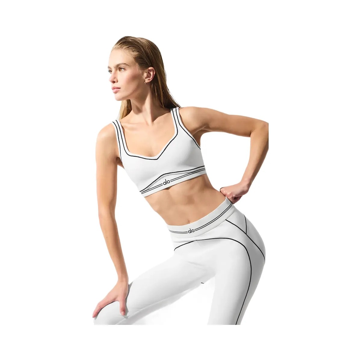 Alo Women's Airbrush Heart Throb Bra - White/Black - HypeFly India View 4