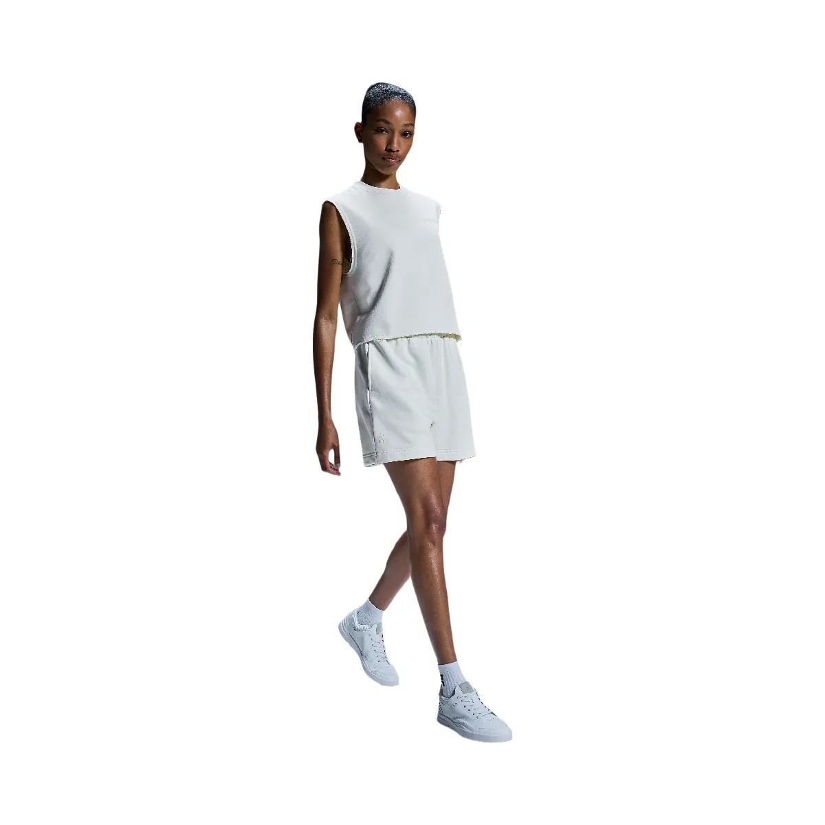 On Open Club Shorts White - HypeFly India View 4