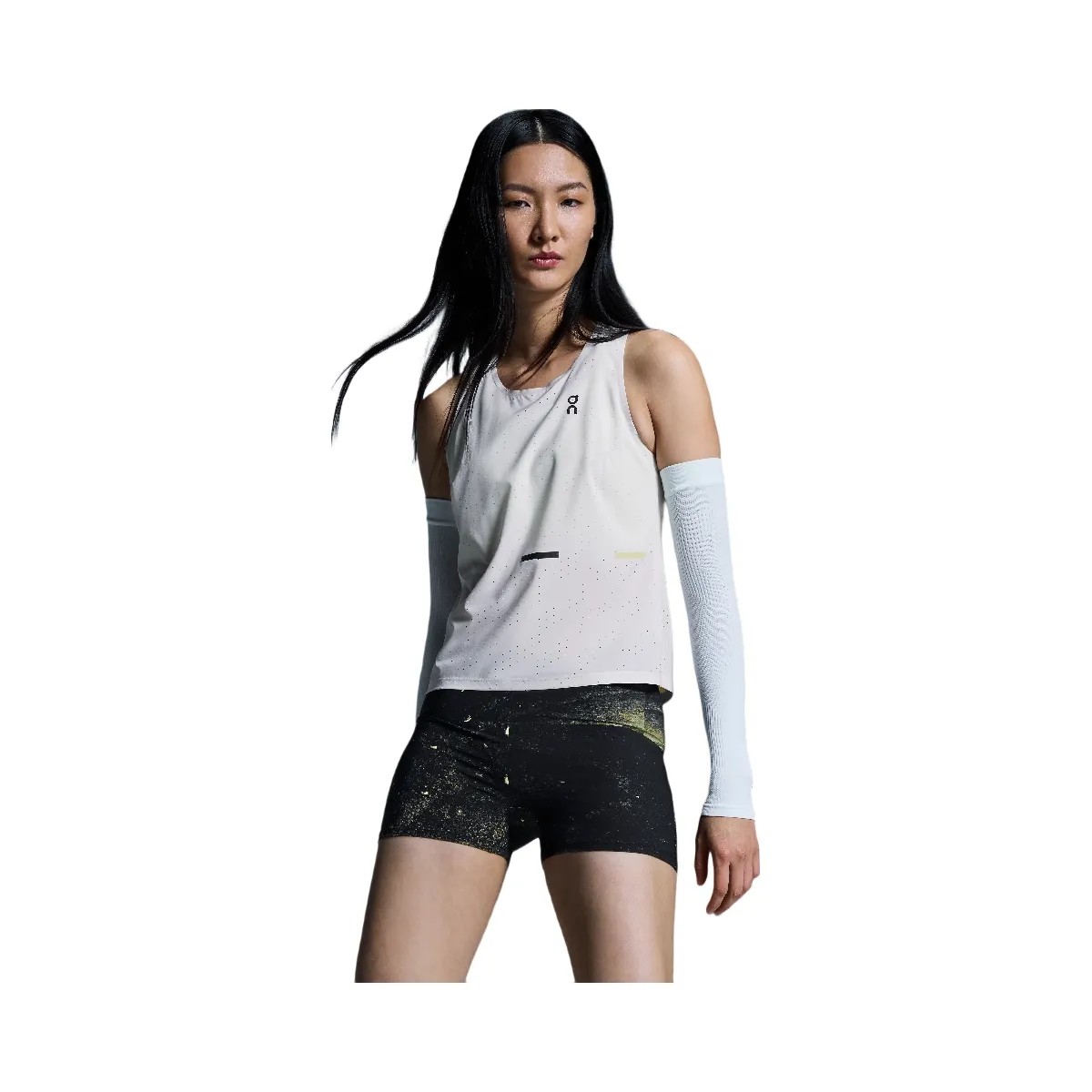 On Race Singlet Silver  - HypeFly India View 2