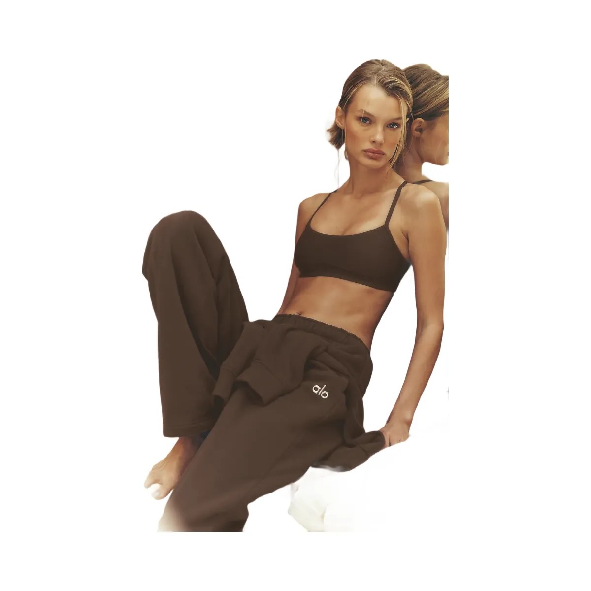 Alo Accolade Straight Leg Sweatpant - Espresso - HypeFly India View 5