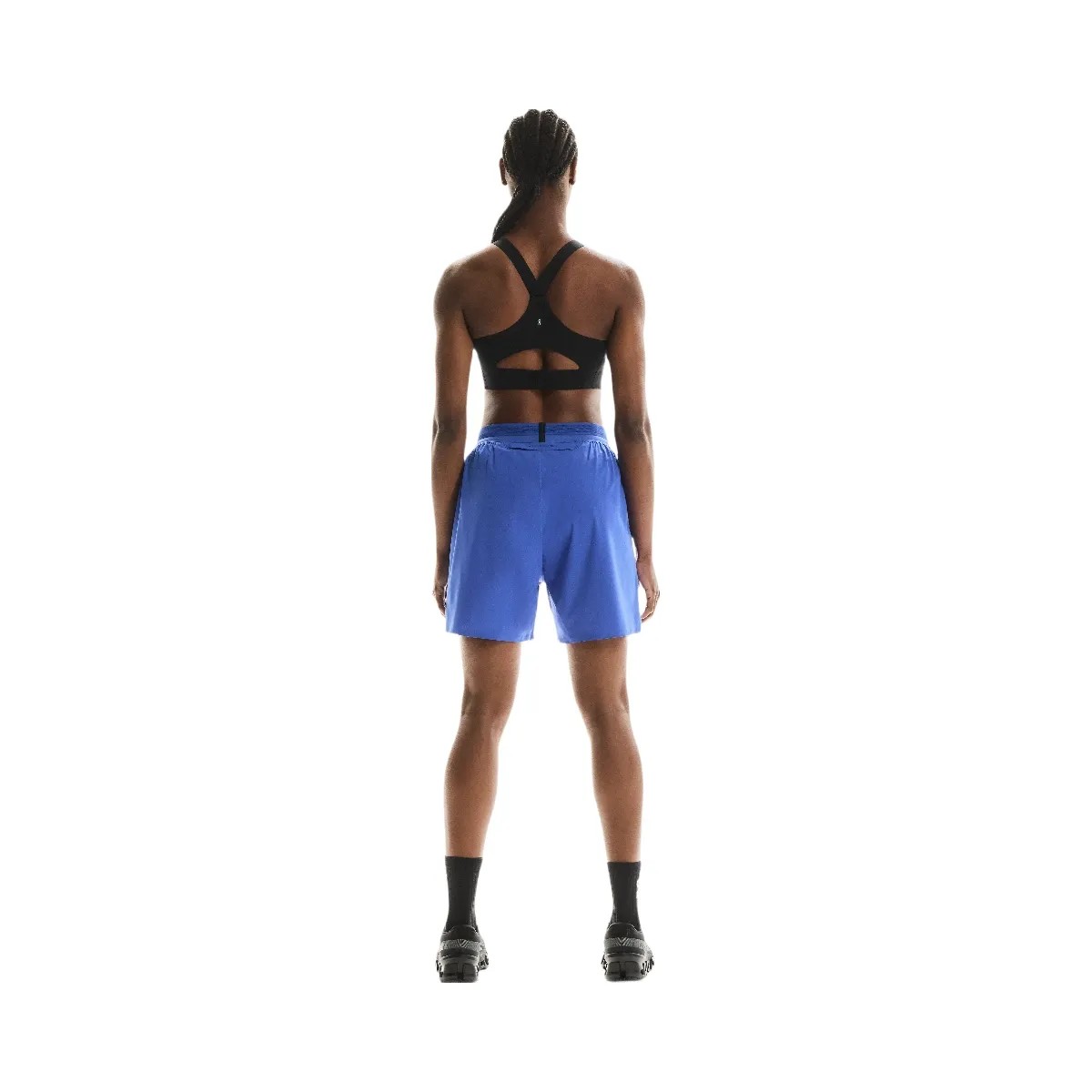 On Endurance Bra Zip Black - HypeFly India View 4