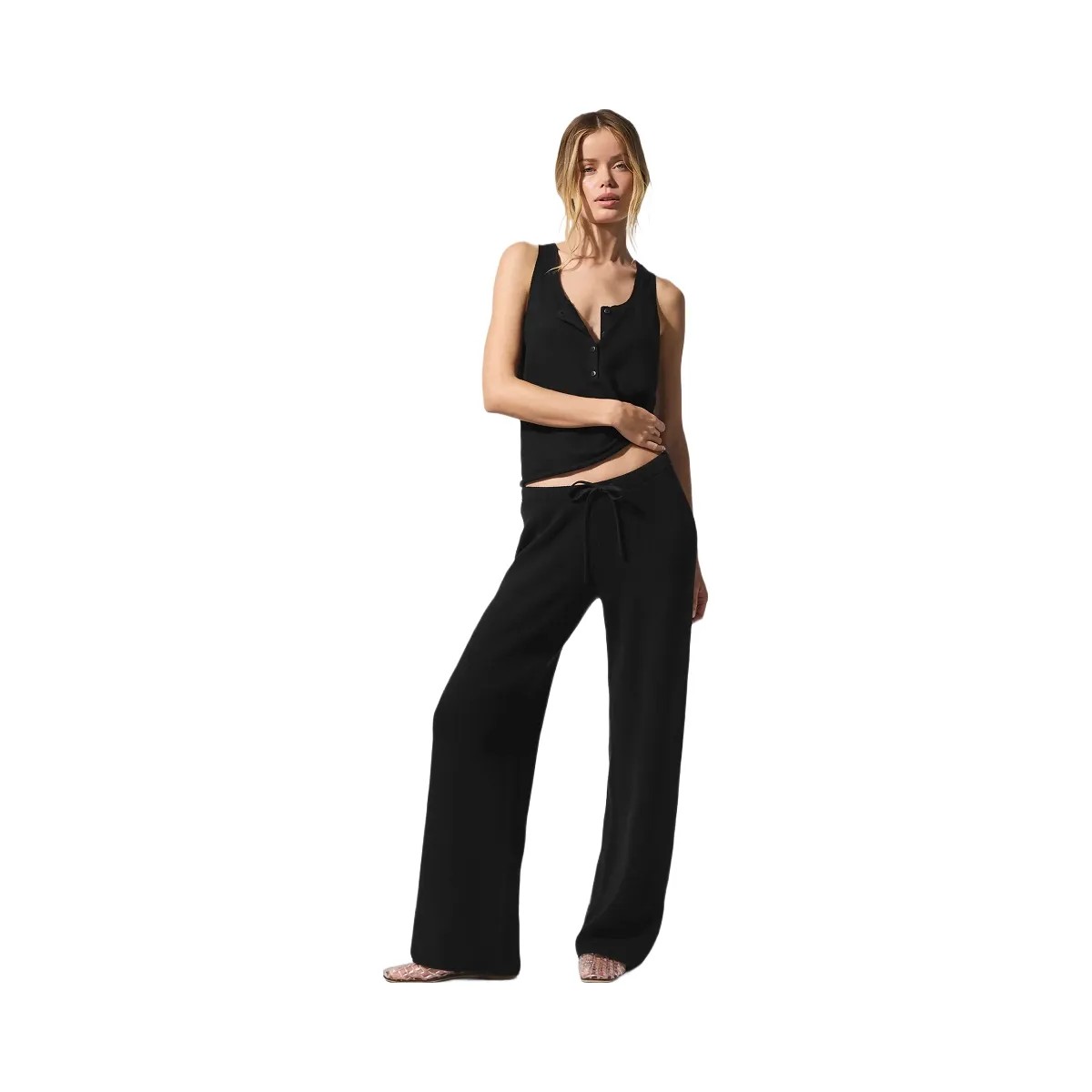 Alo Women's Supernatural Sweater Pant - Black - HypeFly India View 4