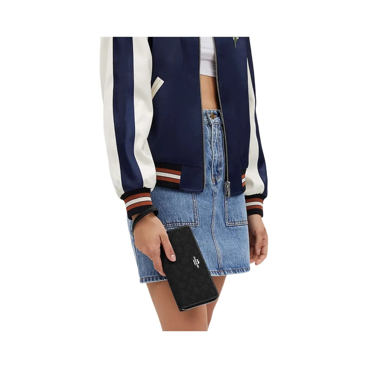 Coach Long Zip Around Wallet In Signature Jacquard Non Leather-Silver-Black - HypeFly India View 2