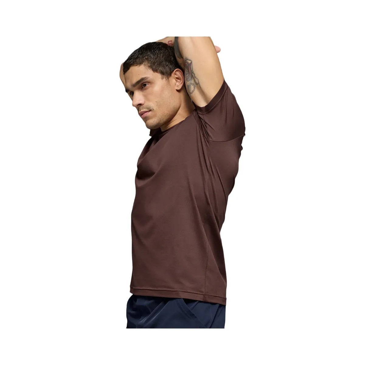 Alo Men's Conquer Reform Crewneck Short Sleeve - Brownstone - HypeFly India View 2