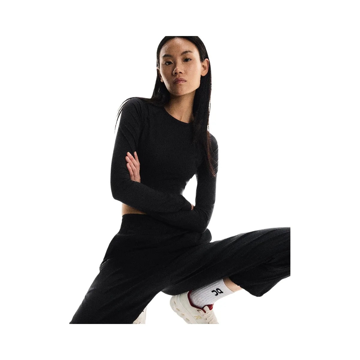 On Studio Long-T Crop Black  - HypeFly India View 4