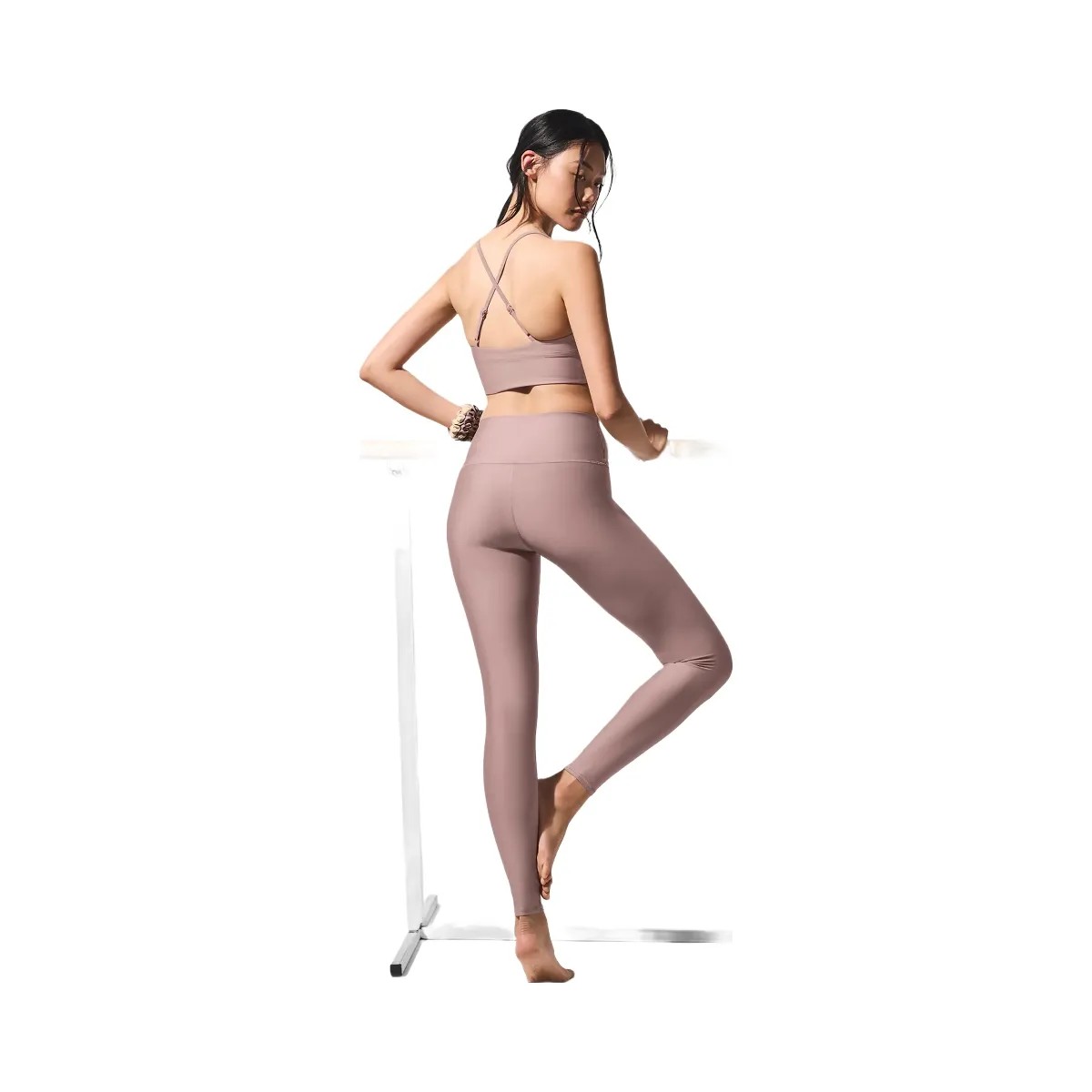 Alo Women's High-Waist Airlift Legging - Taupe - HypeFly India View 5