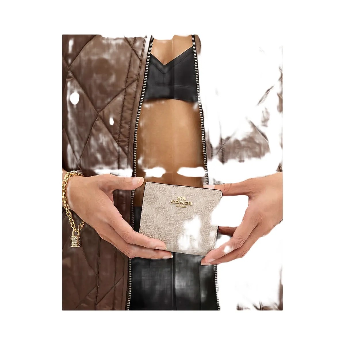 Coach Snap Wallet In Signature Canvas Signature Canvas-Gold-Sand-Chalk - HypeFly India View 2