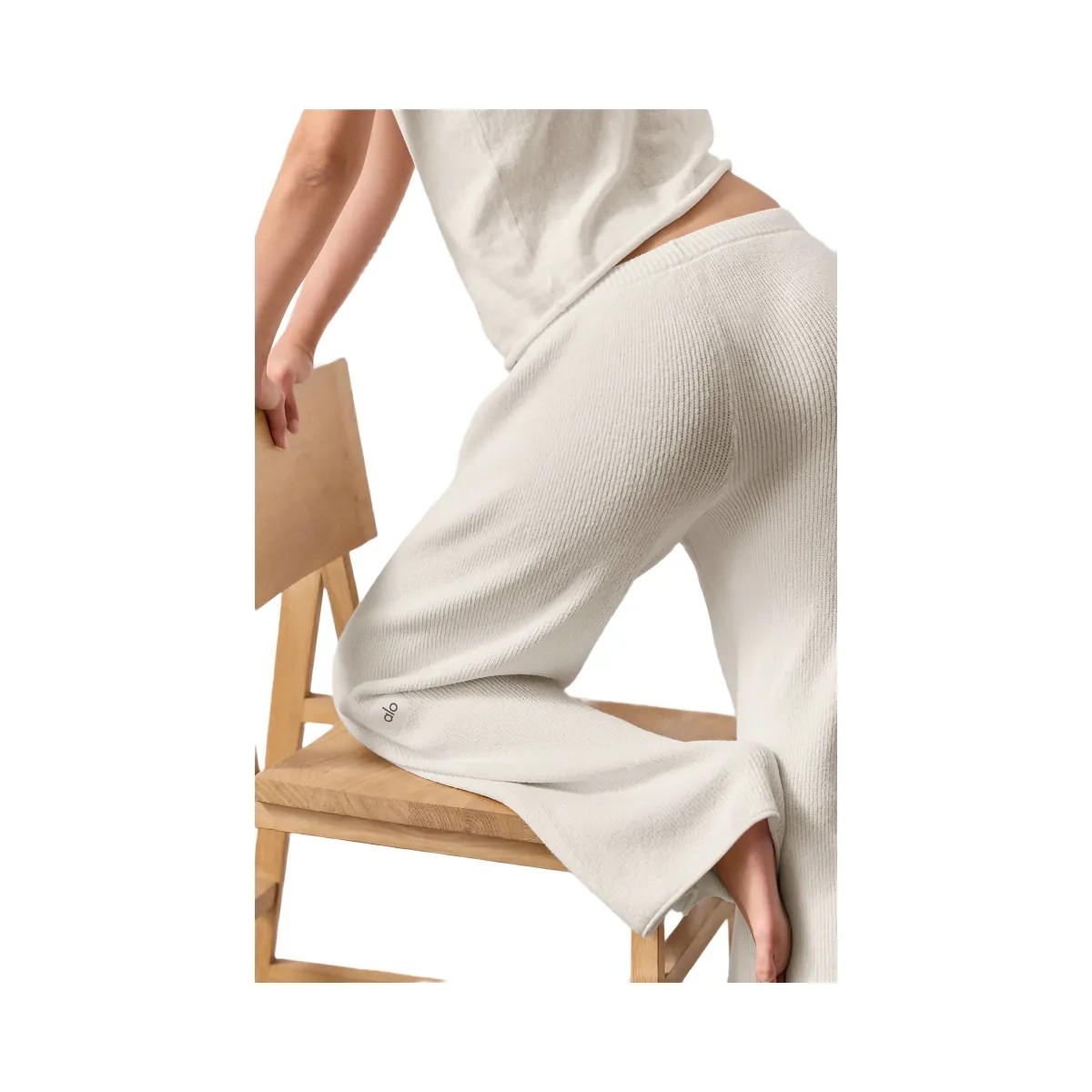 Alo Women's Supernatural Sweater Pant - Ivory - HypeFly India View 4