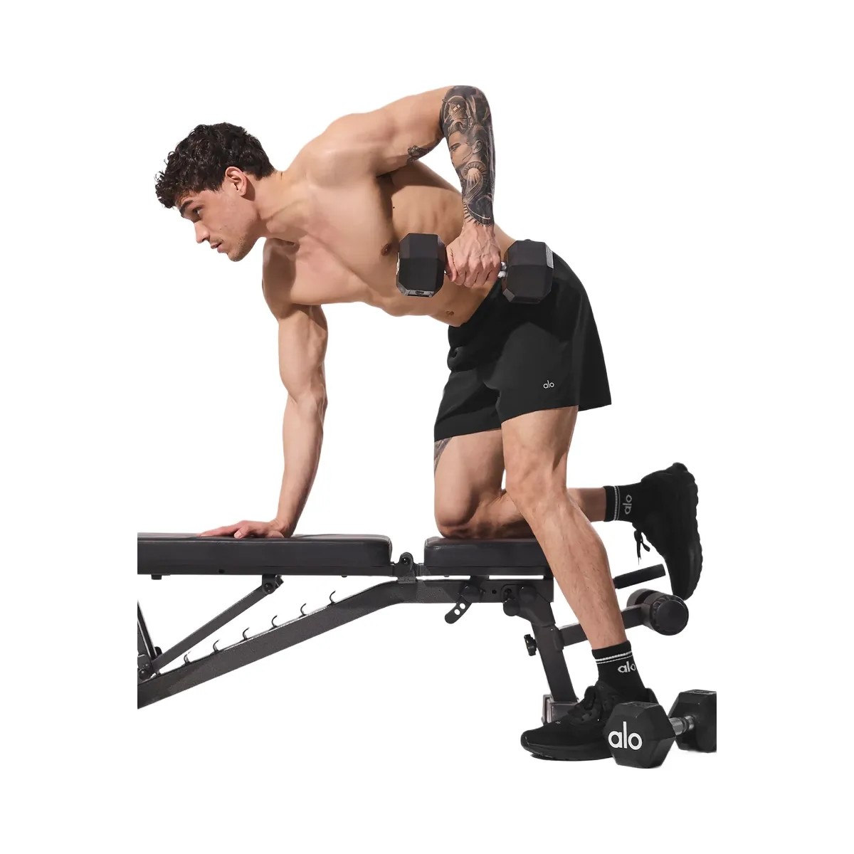 Alo Men's 7" Circuit Short - Black - HypeFly India View 4