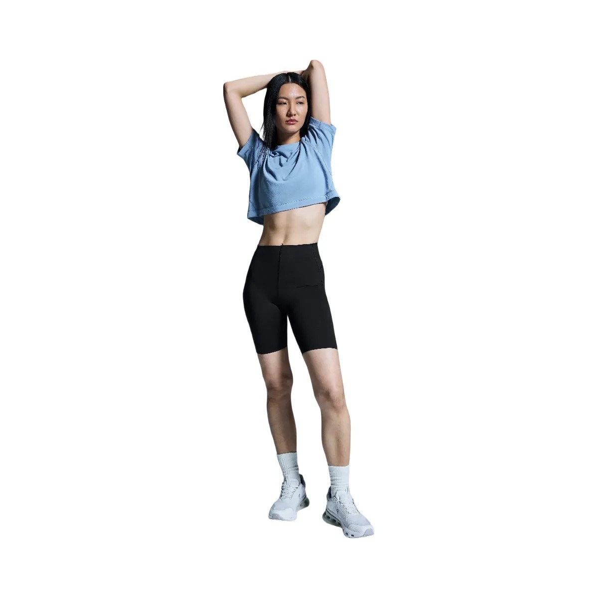 On Train-T Crop Chambray - HypeFly India View 6