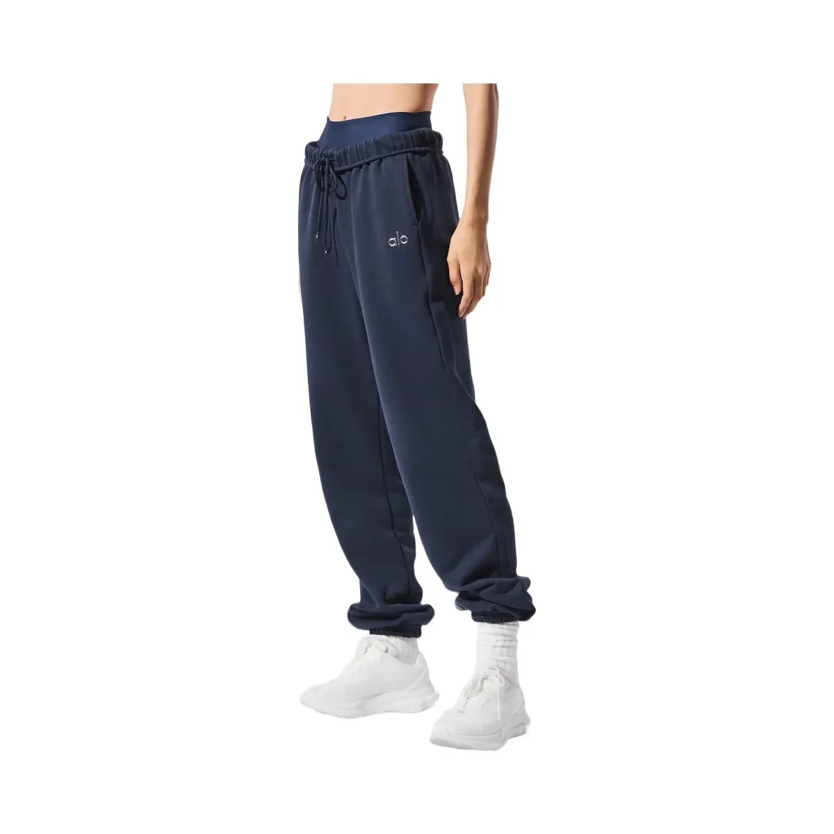 Alo Accolade Sweatpant - Navy - HypeFly India View 4