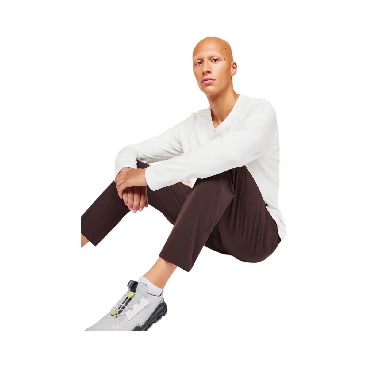 On Movement Pants Ox - HypeFly India View 2