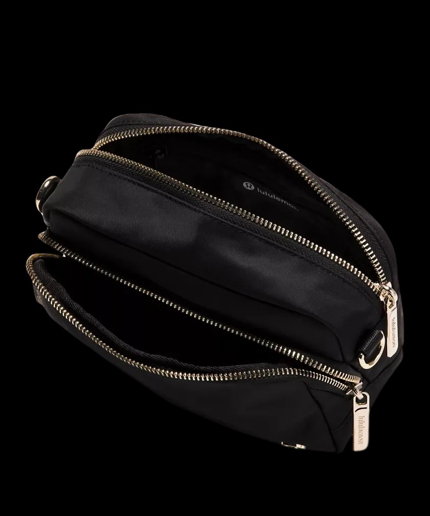 Lululemon Everywhere Crossbody Bag 2L Metal Hardwar Black/Golde - HypeFly India View 2