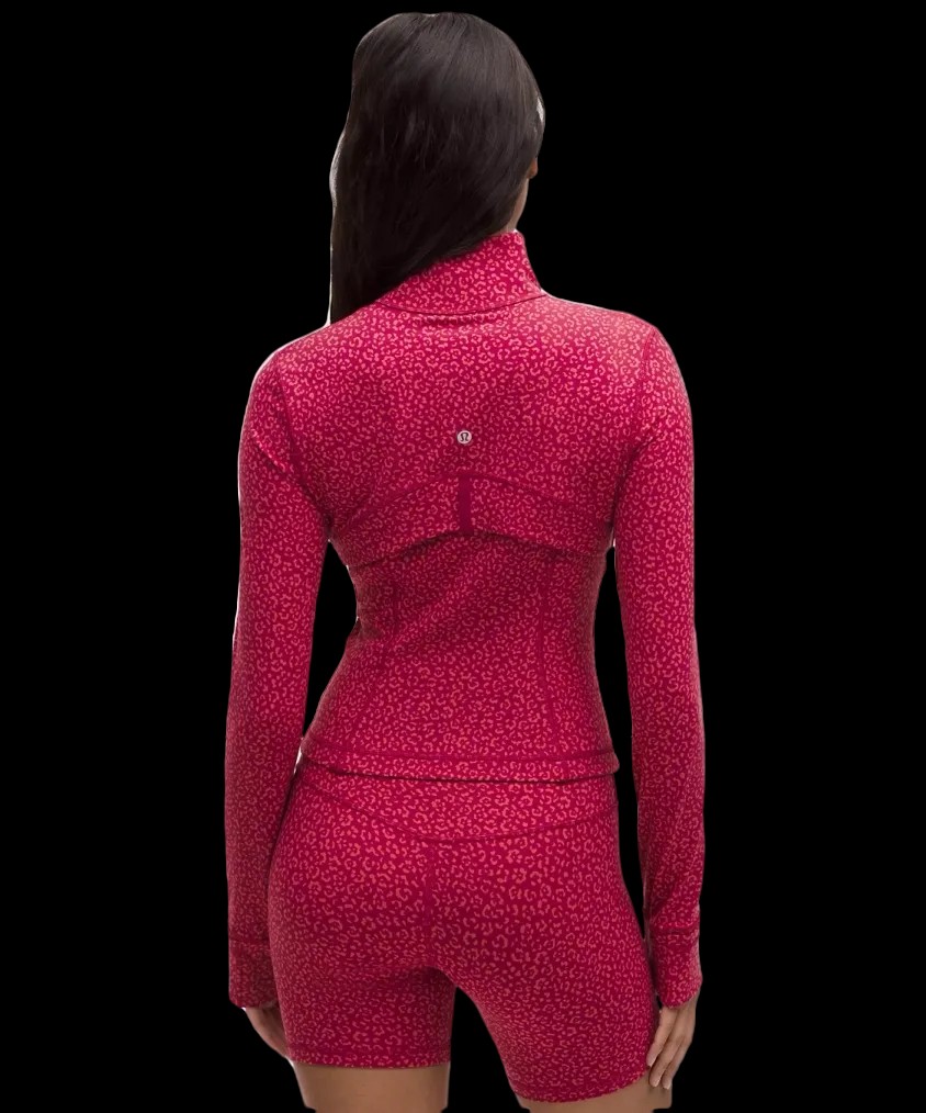 Lululemon Define Cropped Jacket Nulu Leopard Daisy Emboss Black Leopard Daisy Emboss Black - HypeFly India View 3