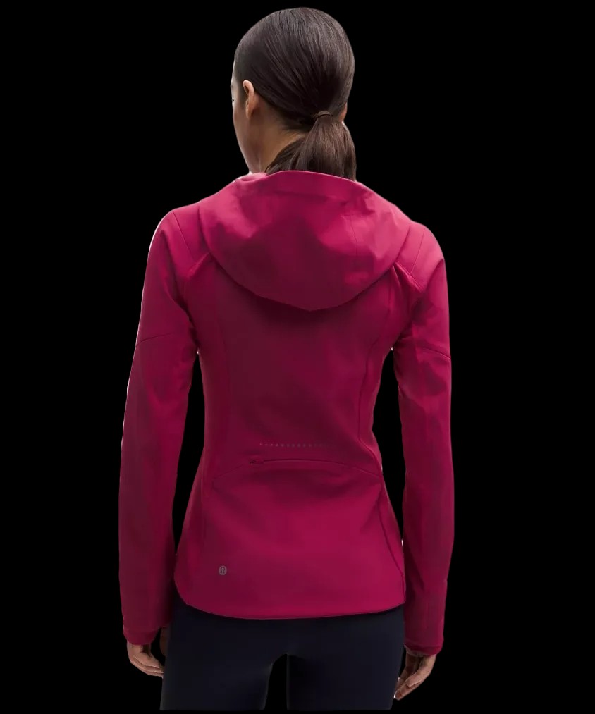 Lululemon Cross Chill Performance Jacket Magenta Smoke - HypeFly India View 3