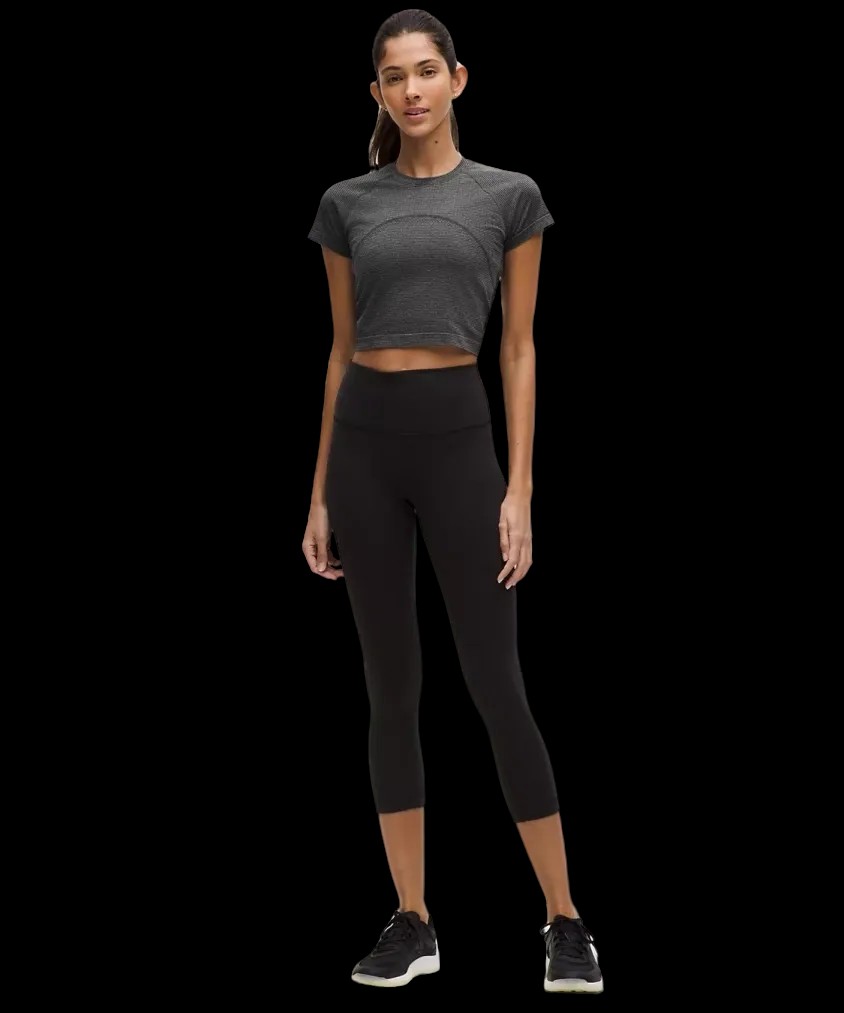 Lululemon Swiftly Tech Cropped Short-Sleeve Shirt 2.0 Spandex Stripe Black/White - HypeFly India View 2