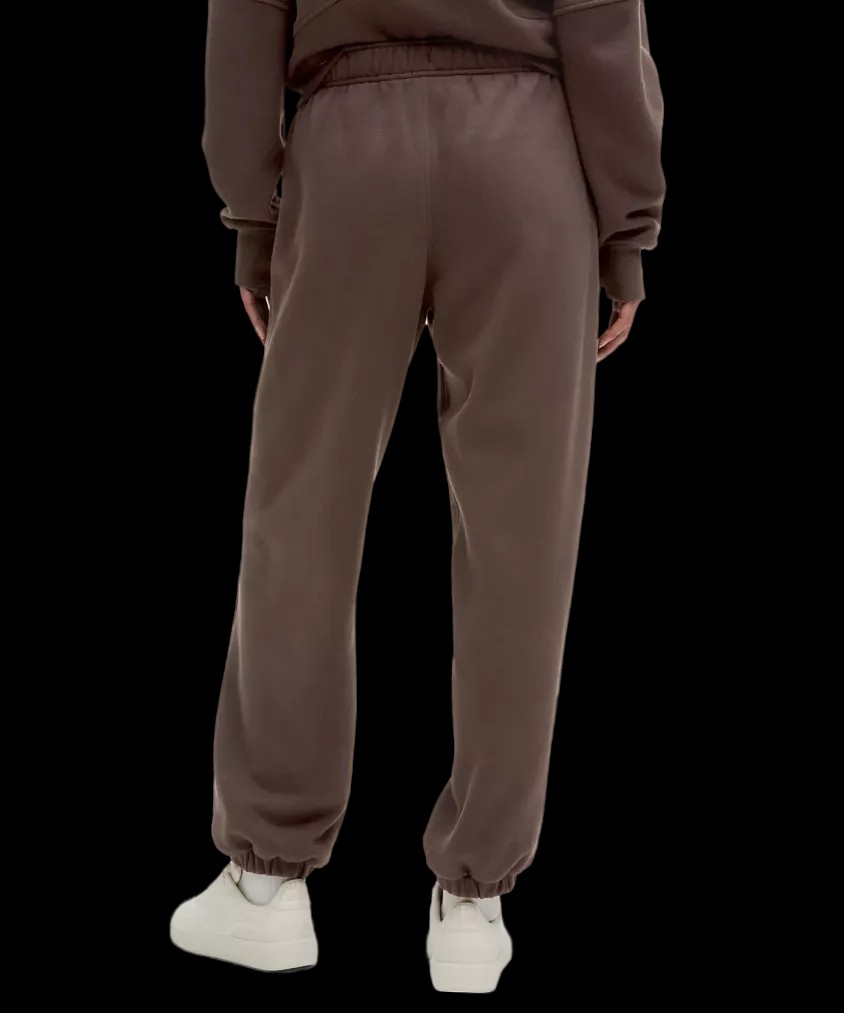 Lululemon Scuba Mid-Rise Oversized Jogger Regular Espresso - HypeFly India View 3