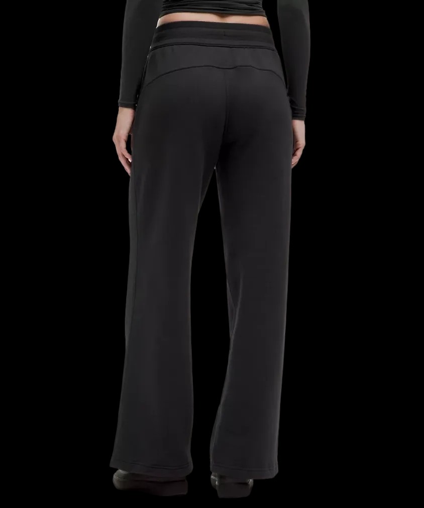 Lululemon Scuba Mid-Rise Wide-Leg Pant Black - HypeFly India View 3