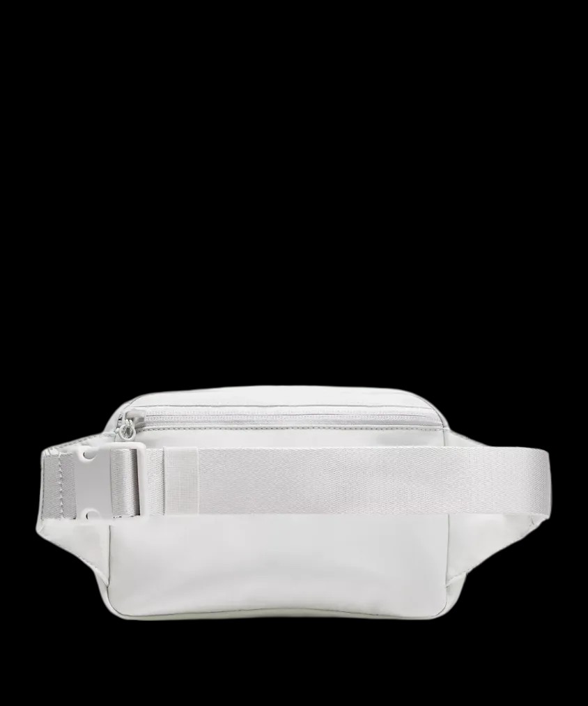 Lululemon Everywhere Belt Bag Large 2L Vapor - HypeFly India View 2