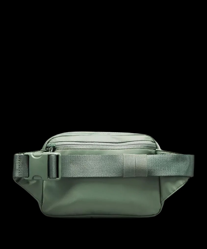Lululemon Everywhere Belt Bag Large 2L Grey Eucalyptus - HypeFly India View 2