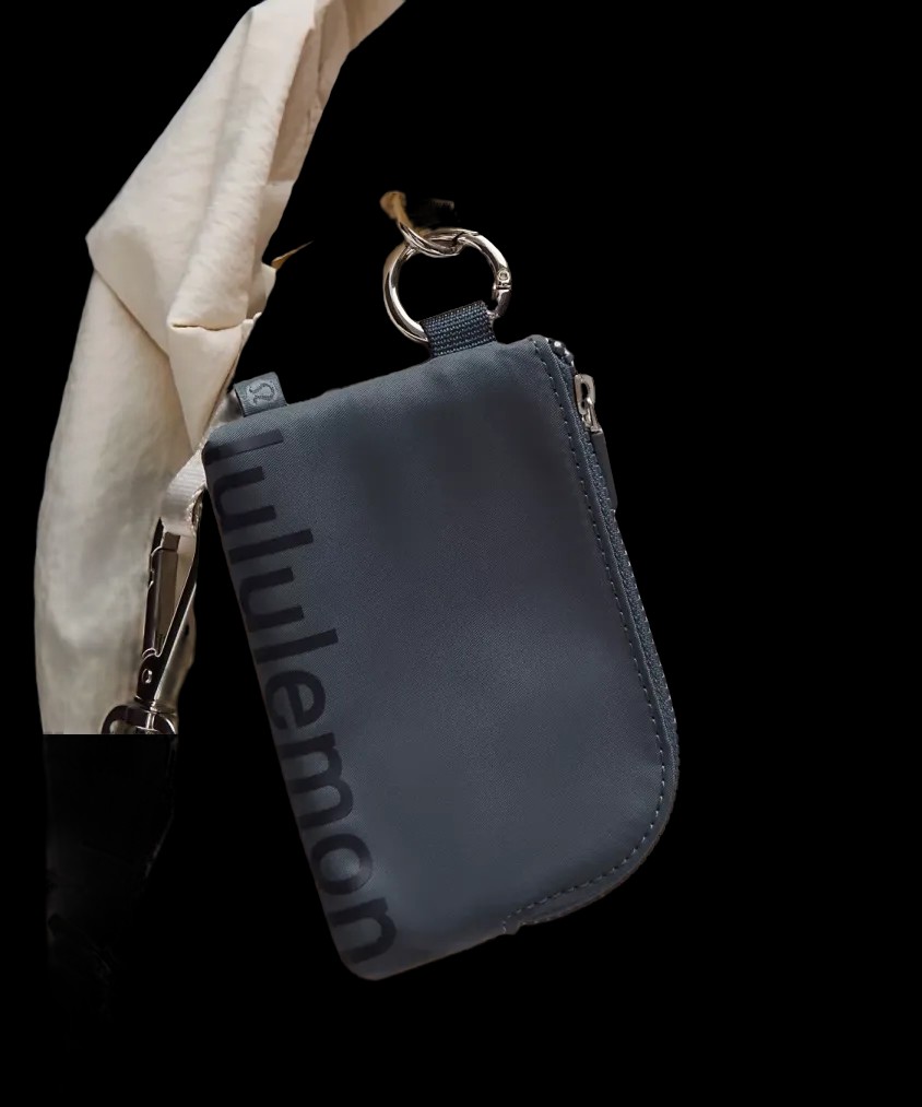 Lululemon Clippable Card Pouch Oil Grey/Black Night - HypeFly India View 2