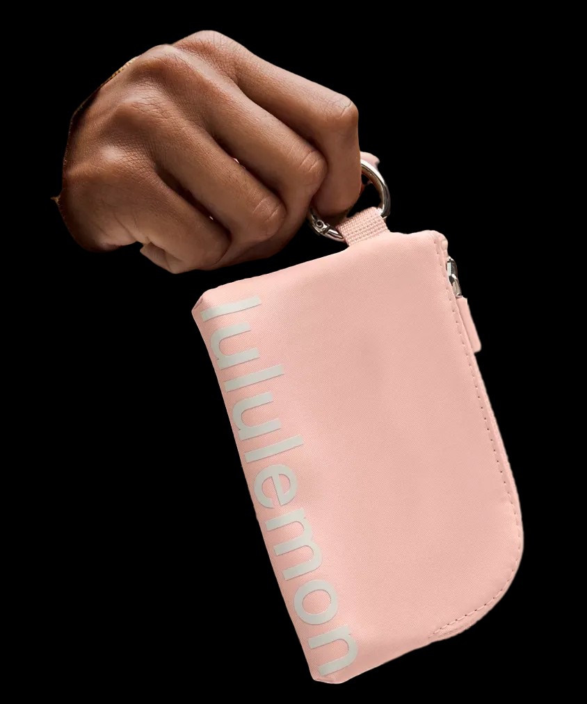 Lululemon Clippable Card Pouch Flush Pink/White Opal - HypeFly India View 2