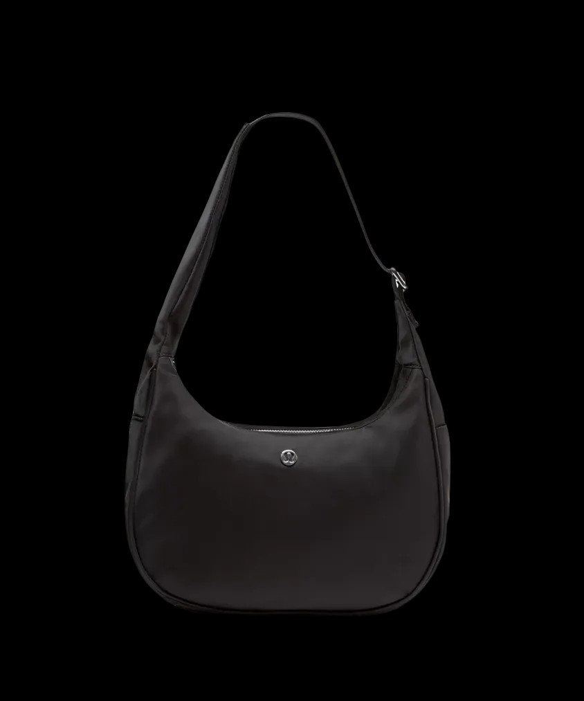 Lululemon City Essentials Shoulder Bag Black - HypeFly India View 1