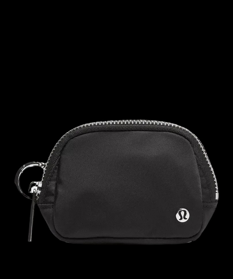 Lululemon Everywhere Belt Bag Nano Black - HypeFly India View 1