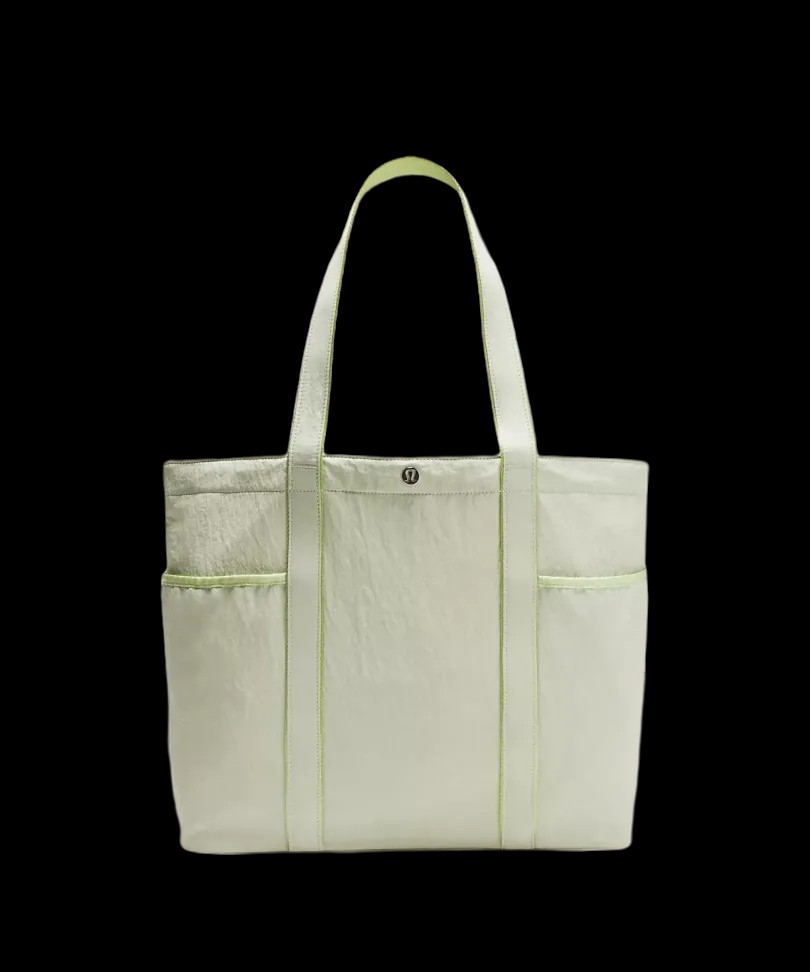 Lululemon Daily Multi-Pocket Tote Bag 20L Honeydew/Sour Grape - HypeFly India View 1