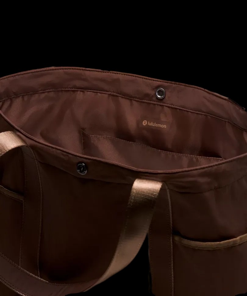 Lululemon Daily Multi-Pocket Tote Bag 20L Lava Cake/Mocha - HypeFly India View 2