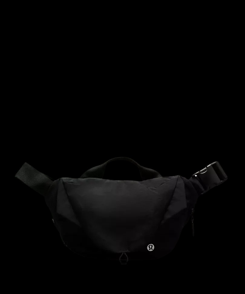 Lululemon Curved Crossbody Bag 3L Black - HypeFly India View 1