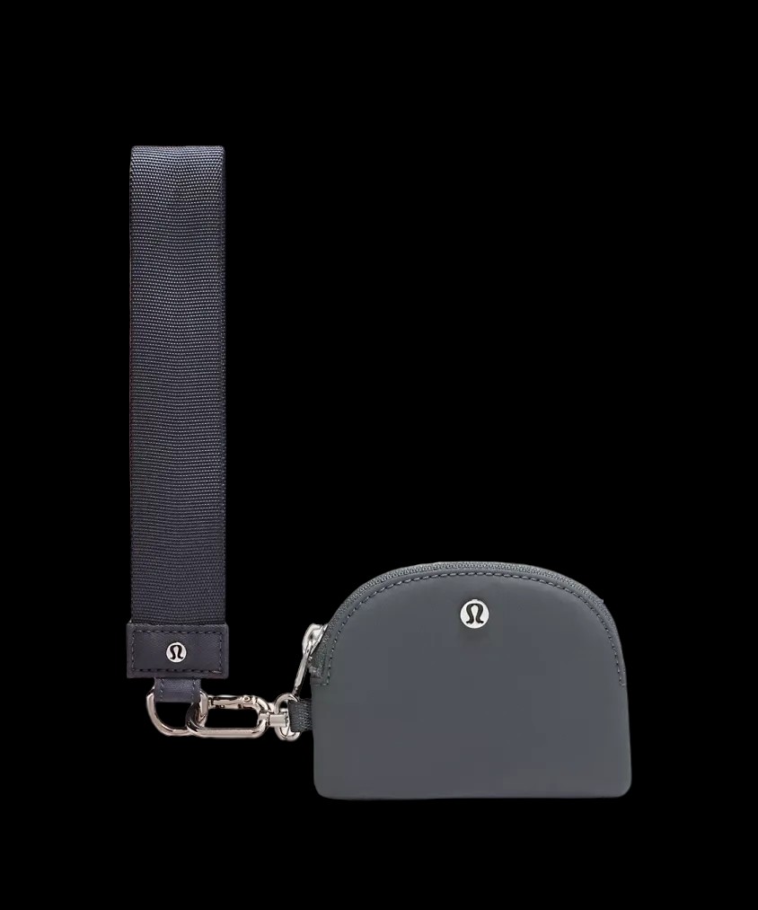 Lululemon Dual Pouch Wristlet Oil Grey/Black Nigh - HypeFly India View 2