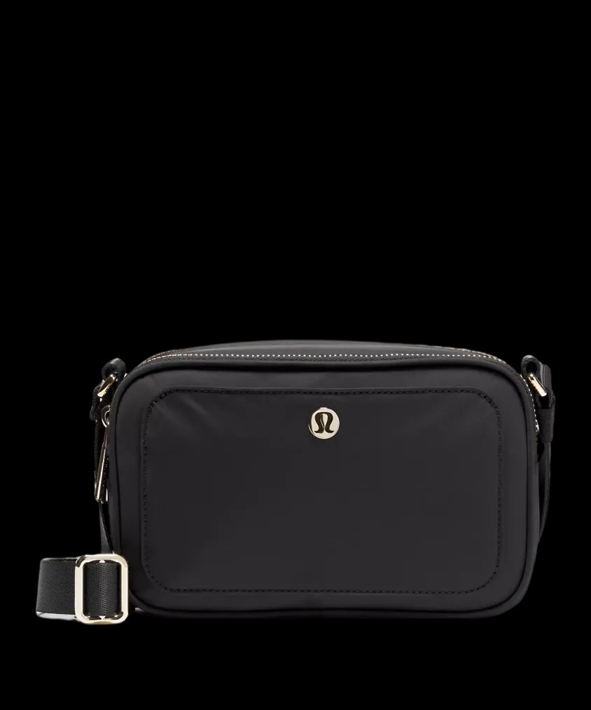 Lululemon Crossbody Camera Bag 2L Black/Gold - HypeFly India View 1