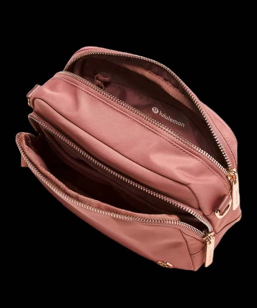 Lululemon Everywhere Crossbody Bag 2L Metal Hardwar Spiced Chai/Rose Gold - HypeFly India View 2