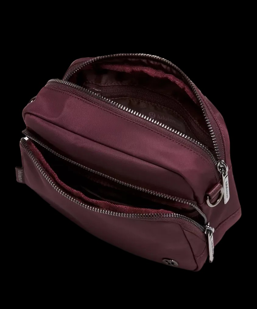 Lululemon Everywhere Crossbody Bag 2L Metal Hardwar Spiced Chai/Rose Gold - HypeFly India View 2