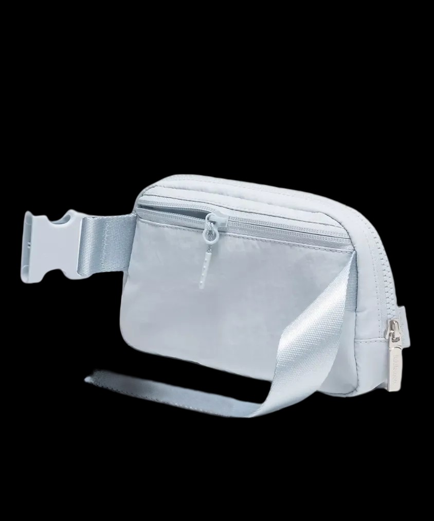 Lululemon Everywhere Belt Bag 1L Starch Blue - HypeFly India View 2