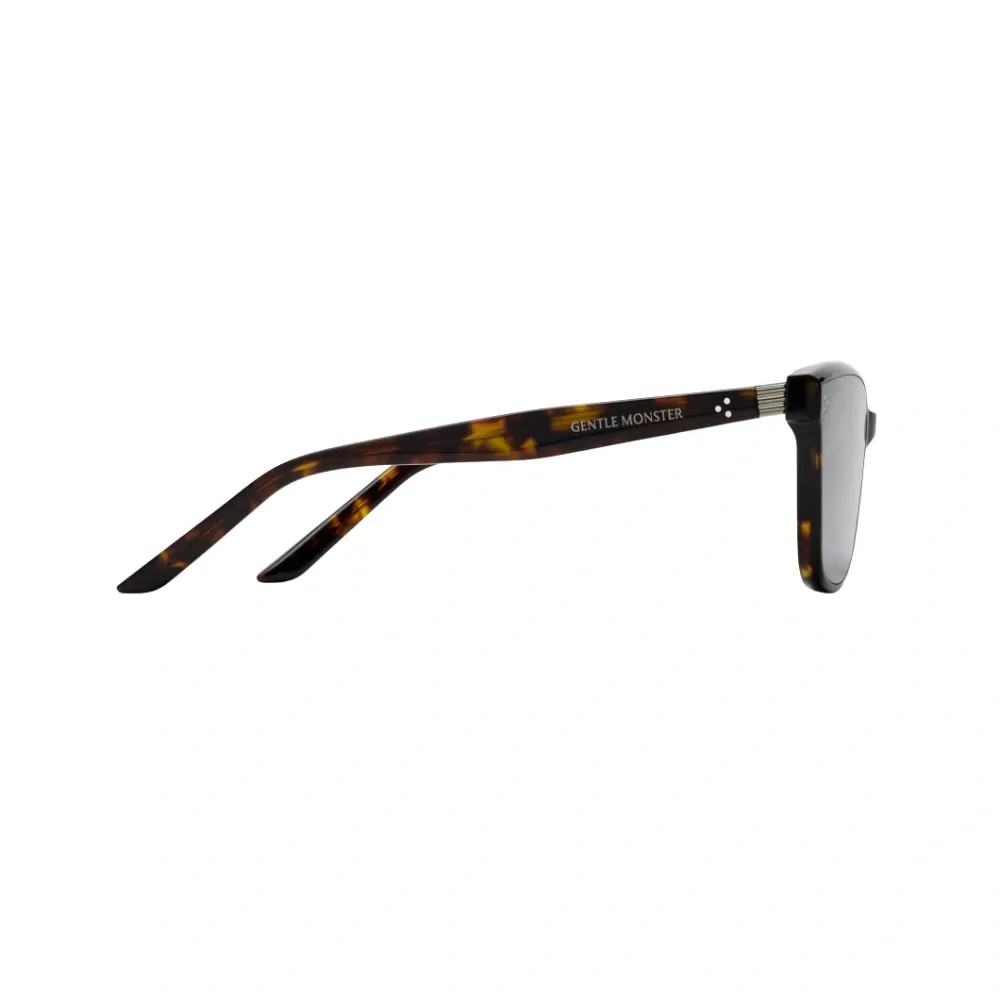 Gentle Monster Numer T1  - HypeFly India View 3