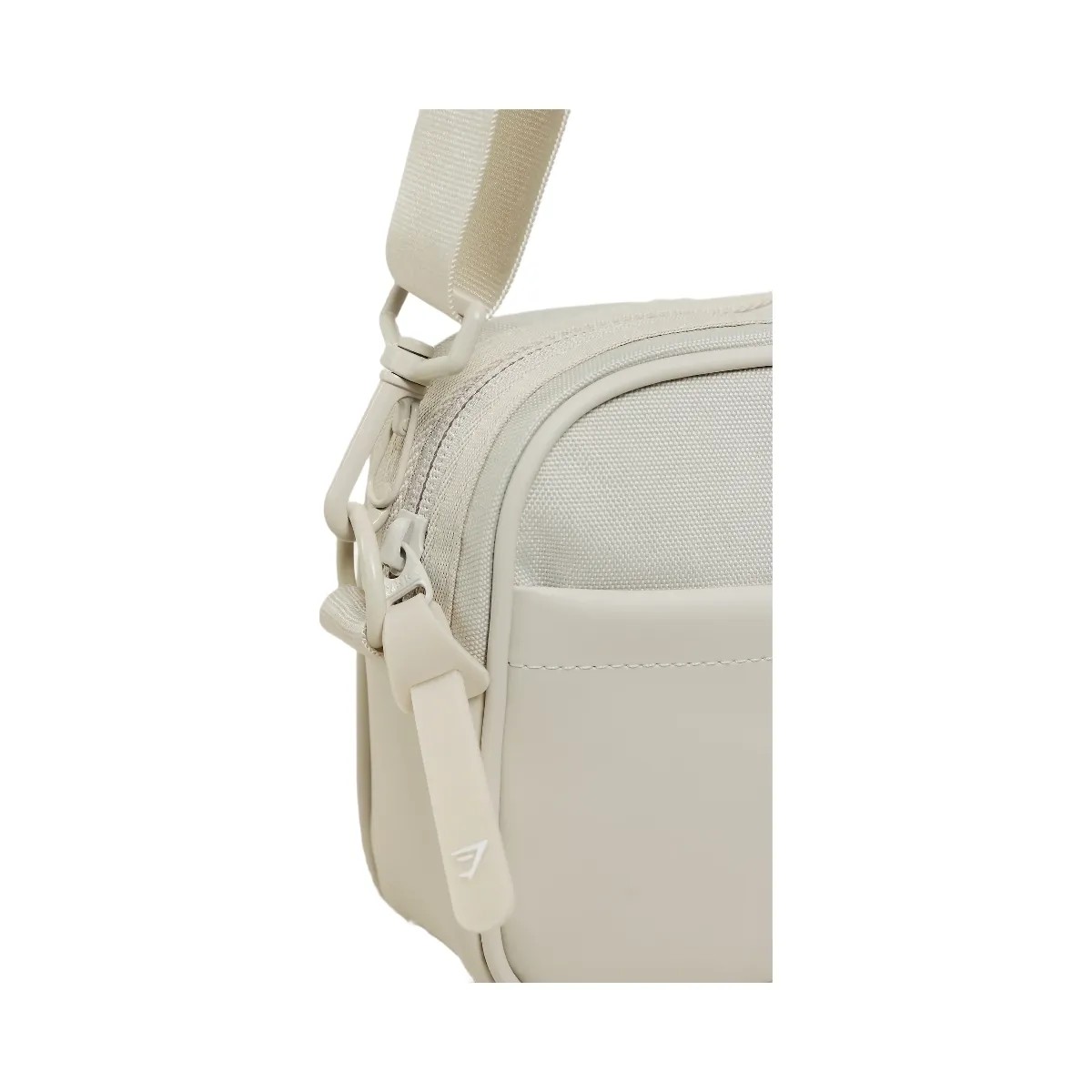 Gymshark Everyday Camera Bag "Pebble Grey" - HypeFly India View 4