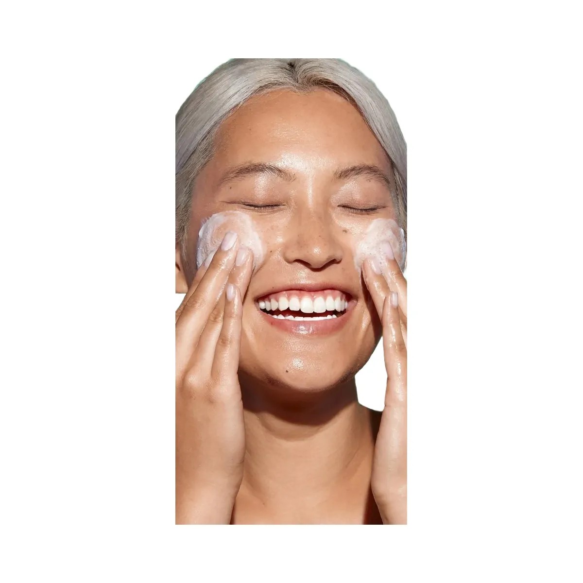 Rael Miracle Clear Exfoliating Cleanser - HypeFly India View 4