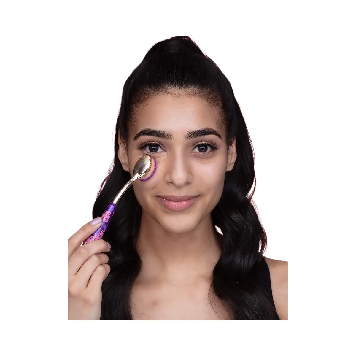 Tarte Creaseless Concealer Brush - HypeFly India View 2