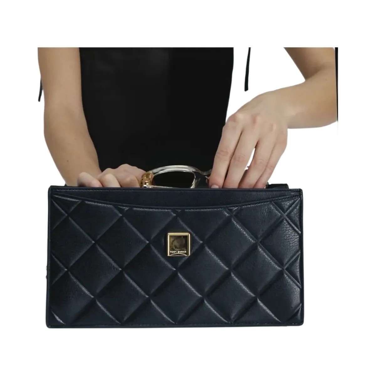 Tory Burch Fleming Shoulder Bag Black - HypeFly India View 2