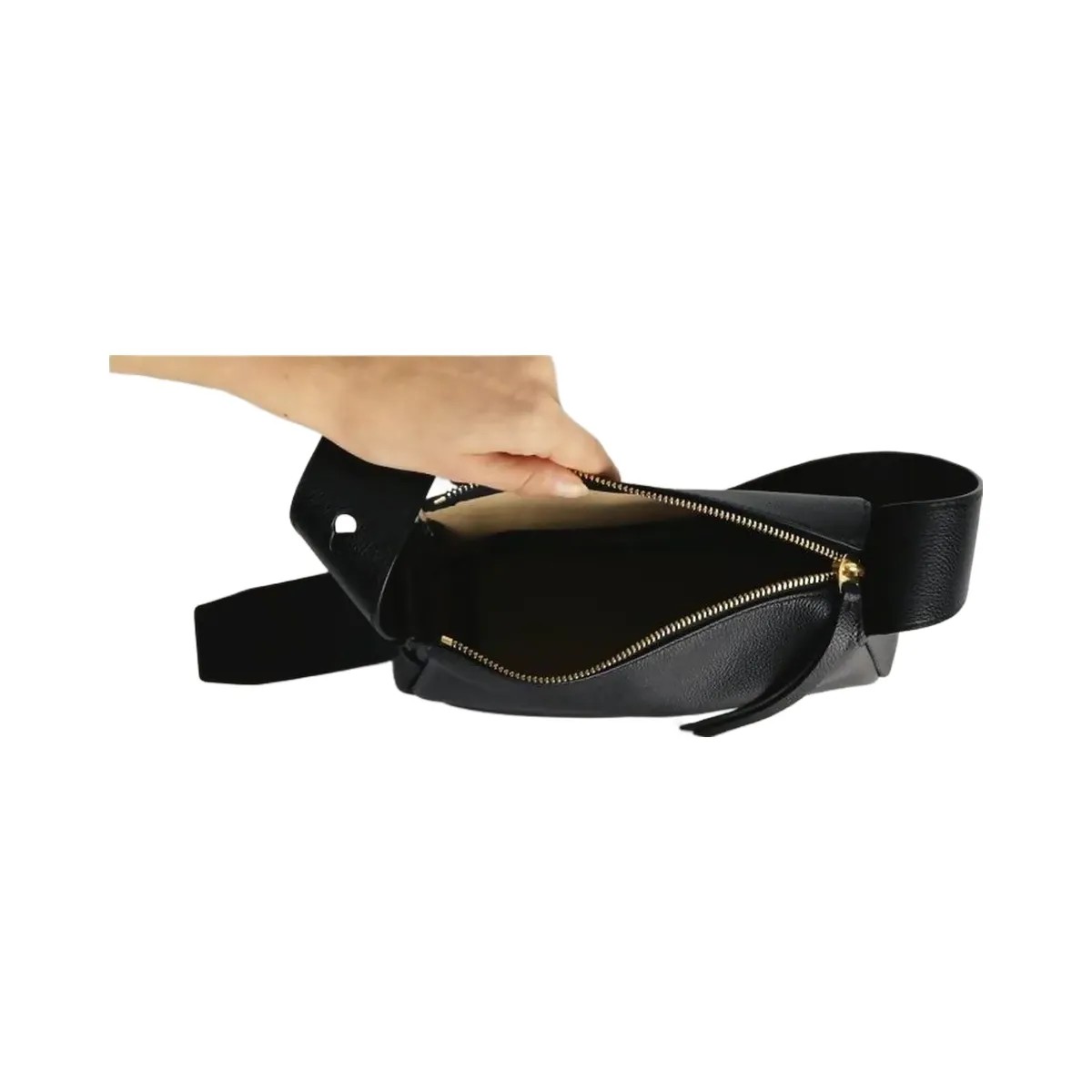 Tory Burch Small Romy Shoulder Bag Black - HypeFly India View 4