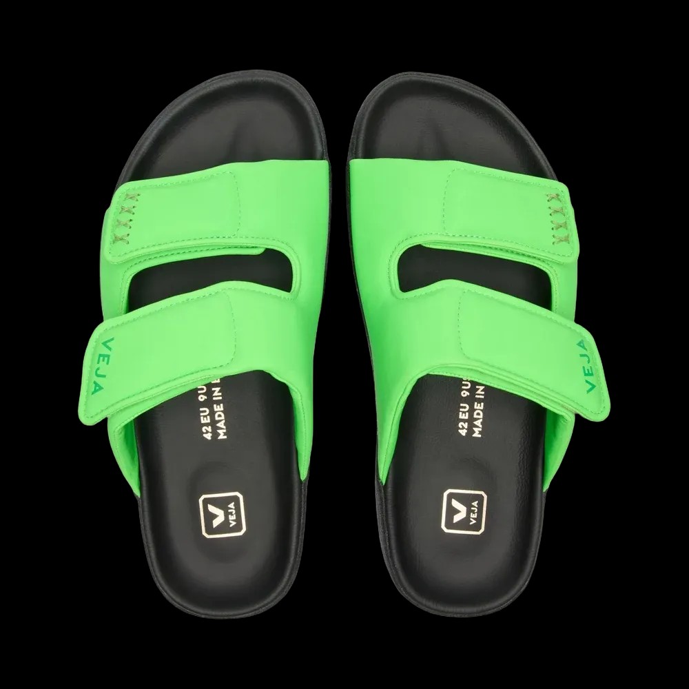Veja Etna Bold Leather Absinthe - HypeFly India View 2