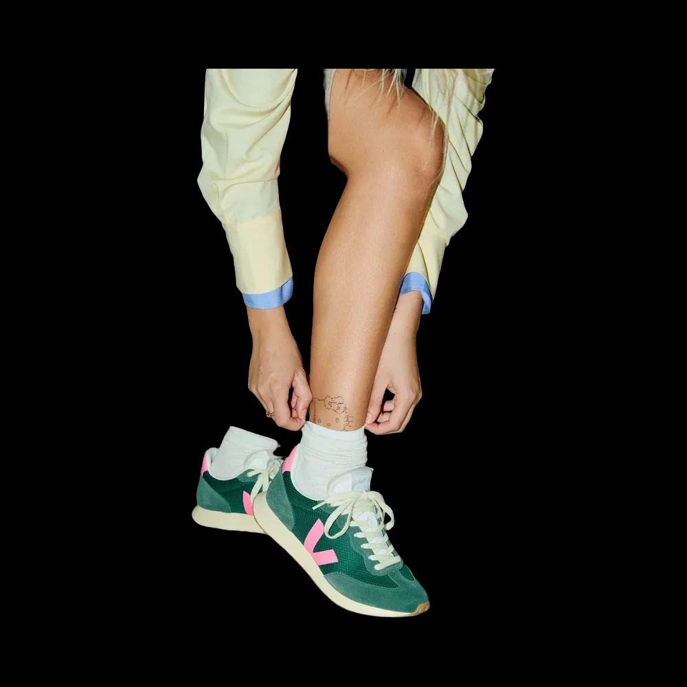 Veja Rio Branco II Alveomesh Poker Sari - HypeFly India View 6