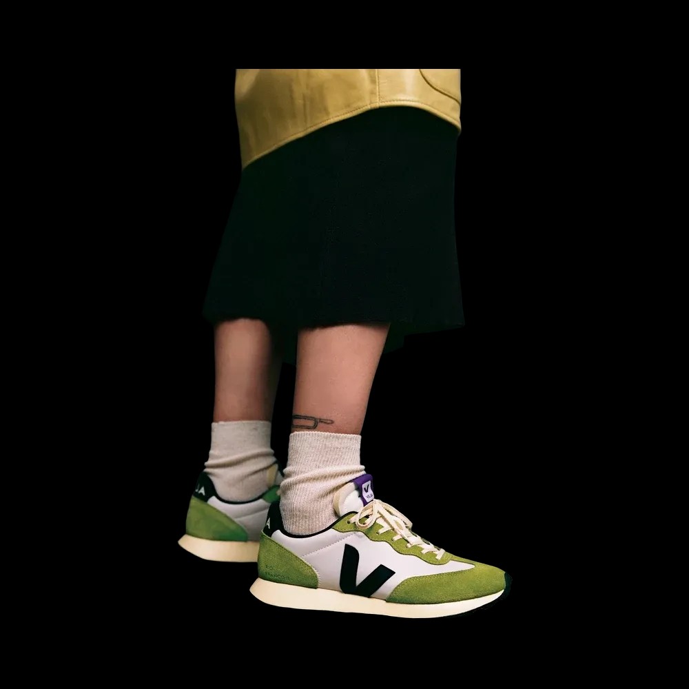 Veja Rio Branco II Nolyn Natural Black Detox - HypeFly India View 4