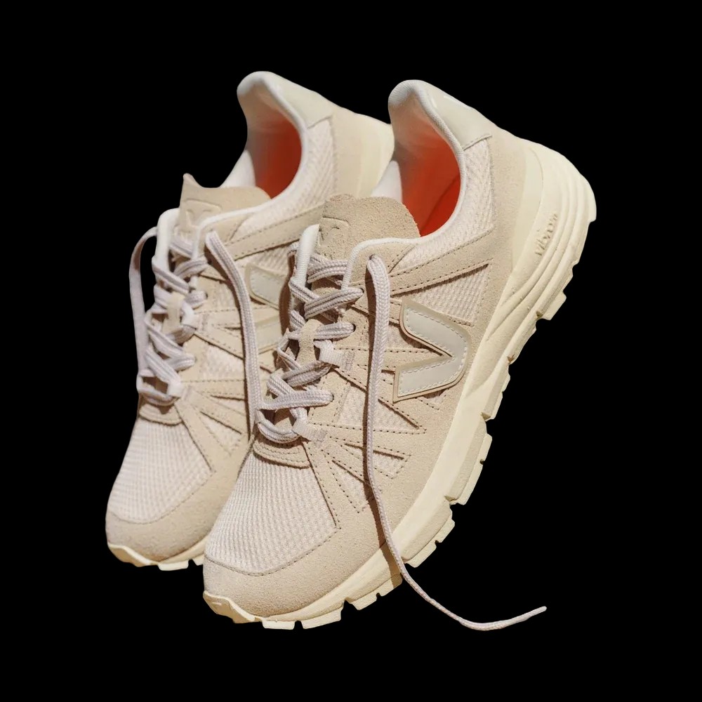 Veja Salar Alveomesh Areia Pierre Oat - HypeFly India View 6