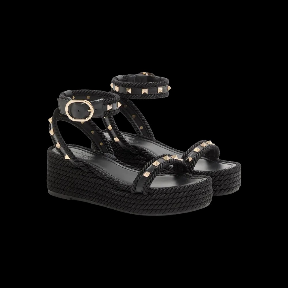 Valentino Rockstud Flatform Sandal In Calfskin 45mm Black - HypeFly India View 5