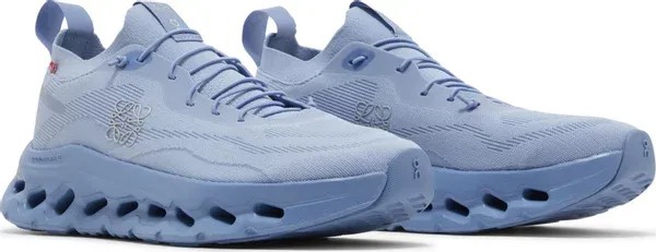 On Running Loewe x Cloudtilt 'Forever Blue' - HypeFly India View 3