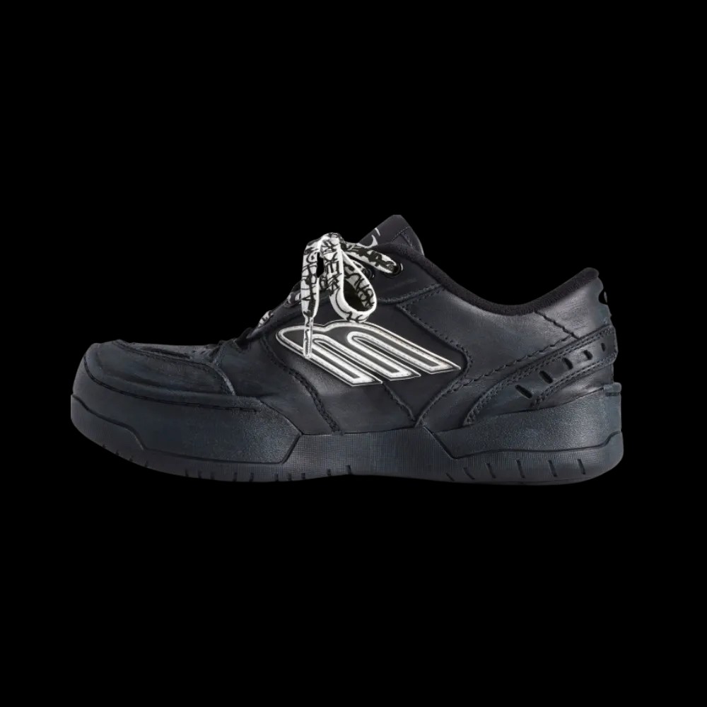 Balenciaga Hamptons Platform Sneaker In Black - HypeFly India View 3